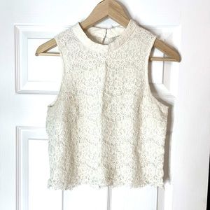 Very cute lace mid size tank top